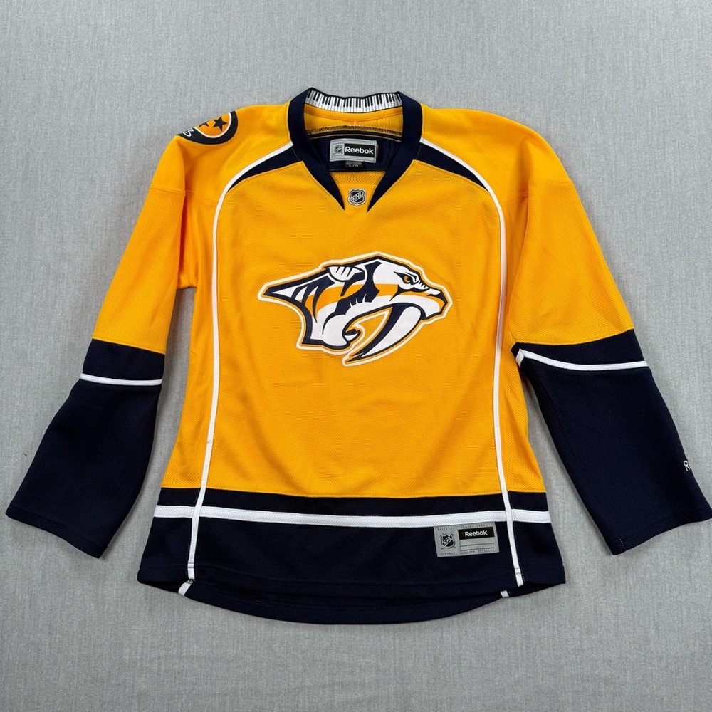 Reebok Women's Predators Yellow & Navy Hockey Jersey‎ Label